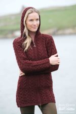 HOODED COAT WITH CELTIC KNOT ZIPPER HD4025